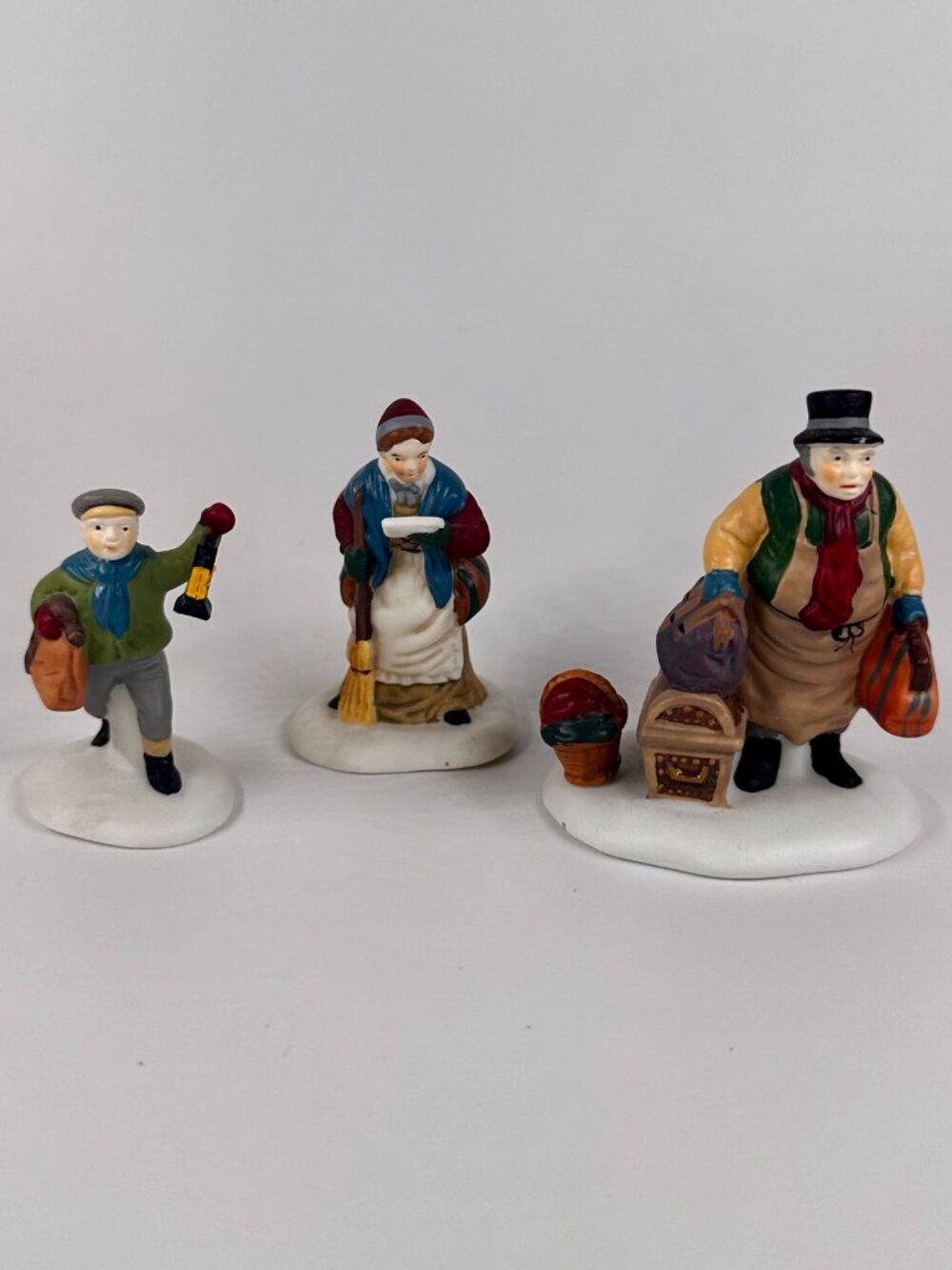 Dept 56 "Come Into the Inn" 5560-3 Heritage/Dickens Village - Set of 3 - Vintage